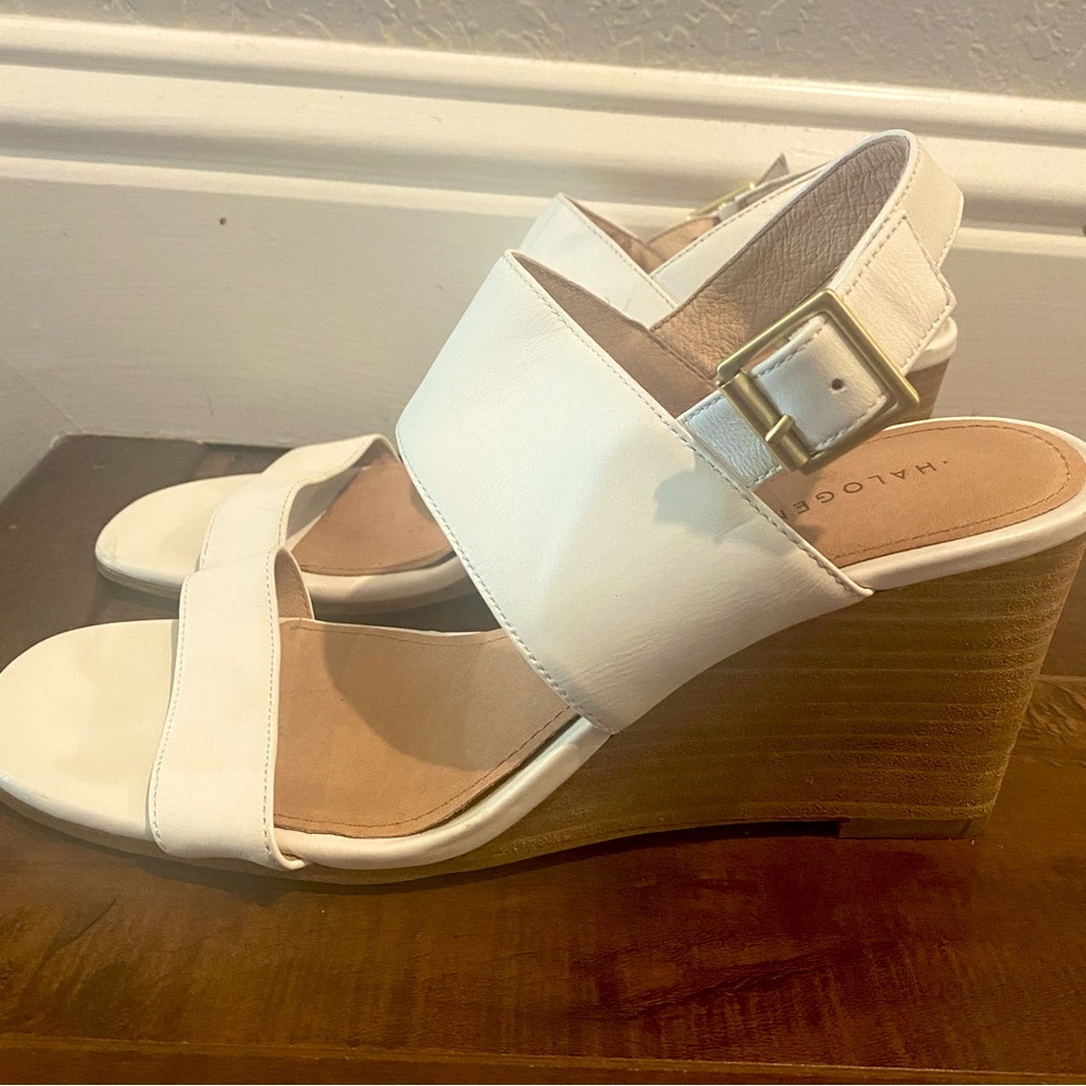 Halogen white wedge sandals